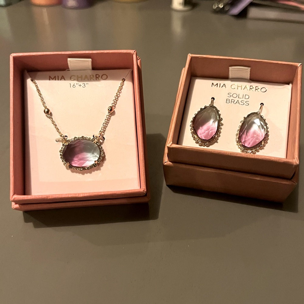 NWT! ANTHROPOLOGIE X ZEYZEY JEWELRY NECKLACE! 24K GOLD PLATED! STUNNING! - Picture 2 of 7